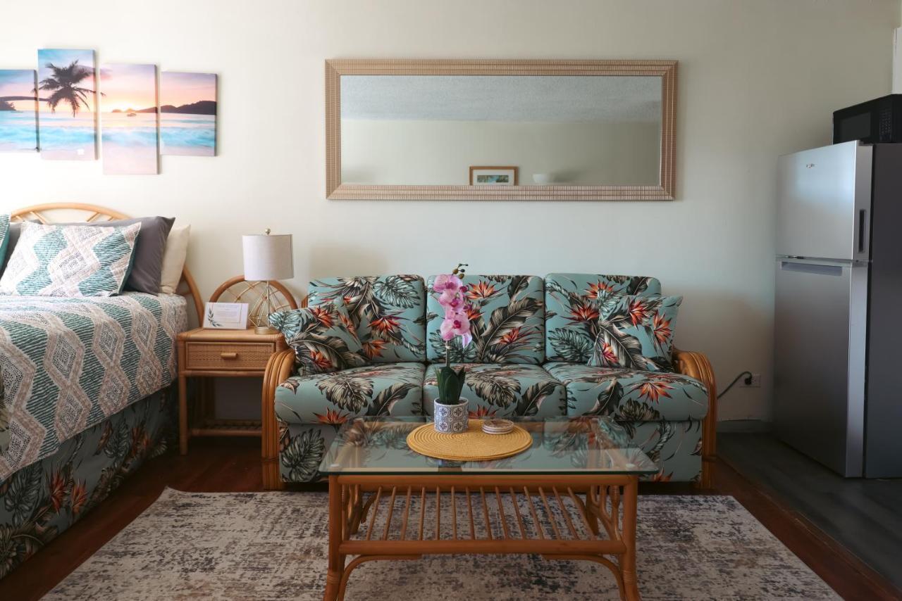 Tropical Studios At Marine Surf Waikiki - Free Parking - Best Location - Full Kitchen - Swimming Pool Гонолулу Екстер'єр фото