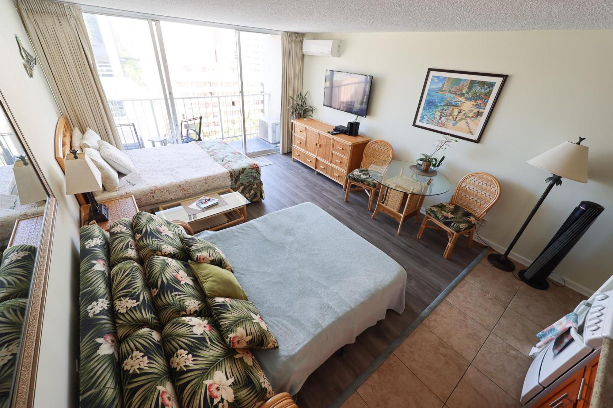 Tropical Studios At Marine Surf Waikiki - Free Parking - Best Location - Full Kitchen - Swimming Pool Гонолулу Екстер'єр фото